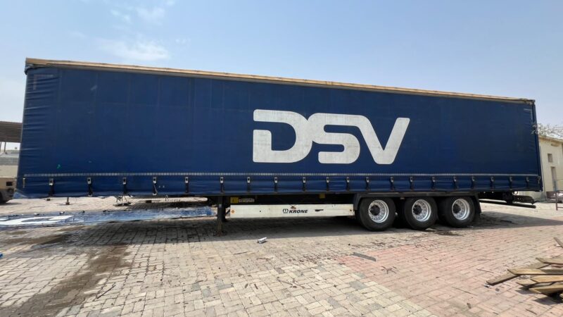 USED CURTAIN SIDE TRAILER