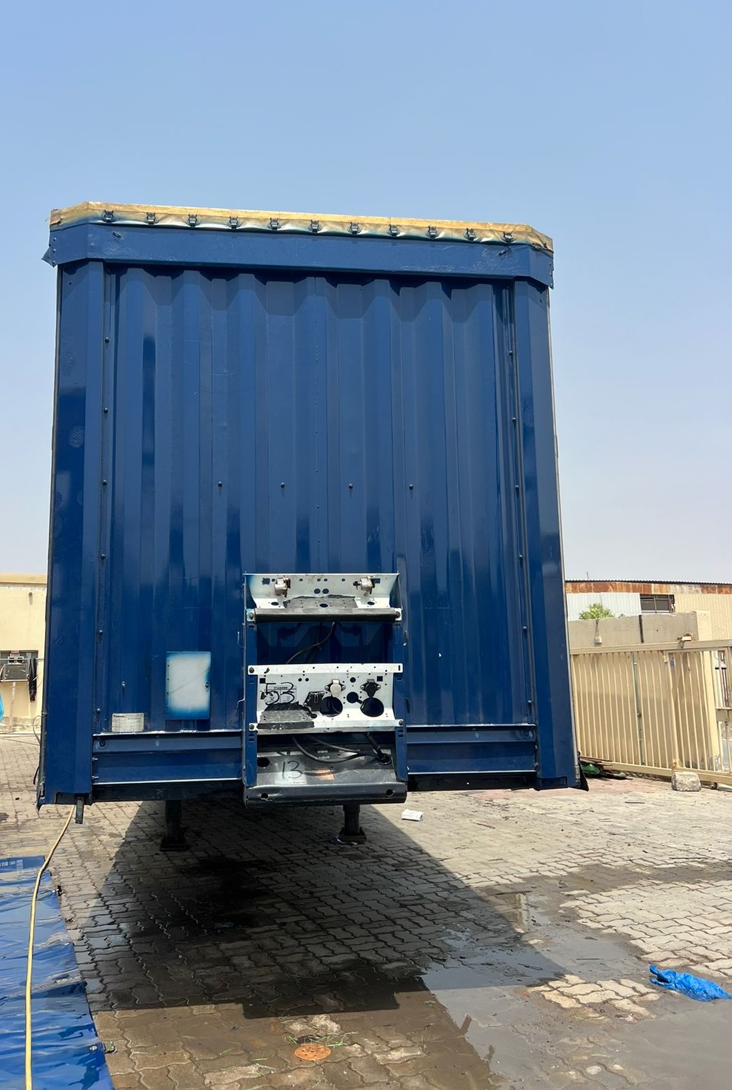 USED TRAILER